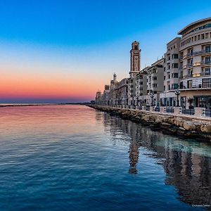 Maison 32 - Luxury Suite Con Jacuzzi E Cucina - Bari Central Station